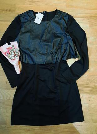 Модное красивое черное  платье екокожа