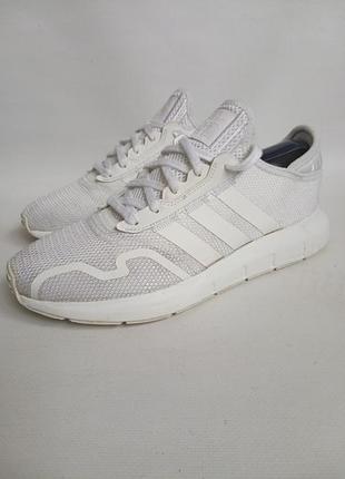 Кроссовки adidas