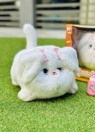 Детский интерактивный мягкий щенок с бутылочкой повторяет звуки машет хвостиком лает мягкая умная игрушка белая собачка