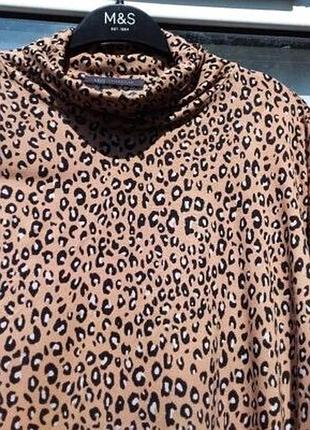 Женская водолазка леопард