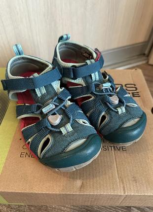 Босоніжки для дівчинки keen 32/33 розмір