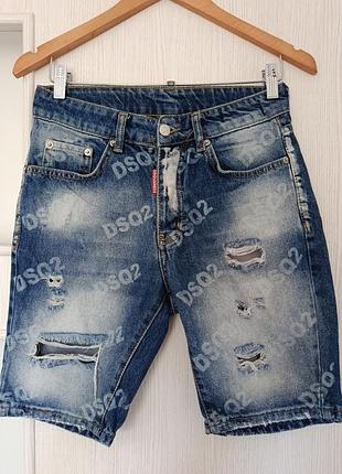 Шорты от dsquared2, размер 44, made in italy, внутренняя бирка срезана.