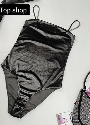 Боди женский серый на бретелях бархатный от бренда top sop