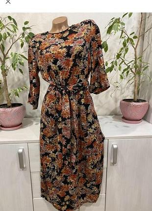 Нова міді сукня