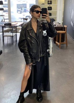 Куртка косуха винтаж трендовая кожаная кожанка винтажная байкерская стильная классика пиджак рокерская