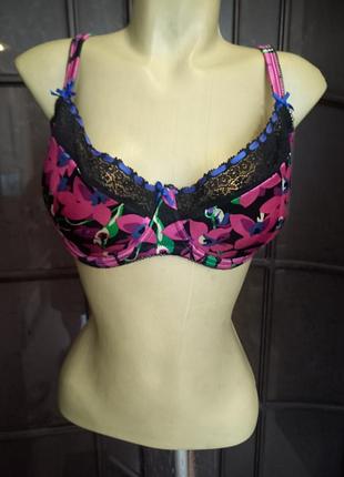 Красивый цветной атласный бюстгалтер немецкого бренда dm  intimas, 85e.