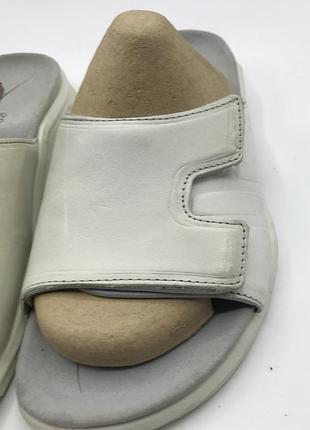 Ортопедичні тапочки шкіряні від бренду ecco є дефект який не впливає на носку розмір 40