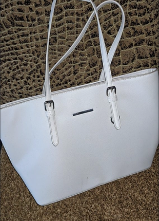 Сумка новая 
очень качественная 
цвет: серый 

цена: 1000 грн