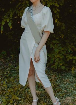 Плаття молочного кольору