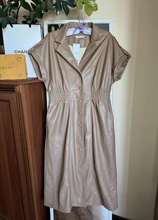 Очень красивое стильное кожаное платье миди