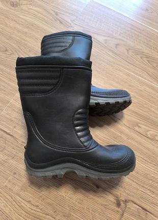 Резиновые утепленные сапоги