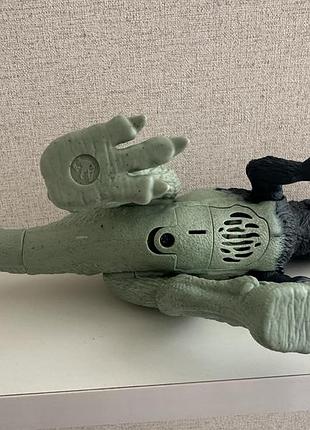 Динозавр эокархария со звуком jurassic world