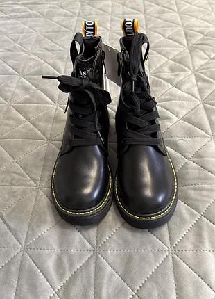 Ботинки демісезонні для дівчинки