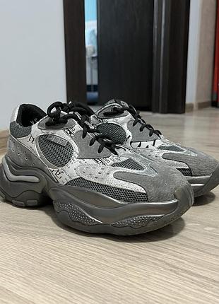 Кросівки жіночі big star 38 39