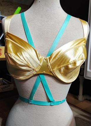 Бюст без пушапу sariana