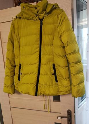 Курточка женская