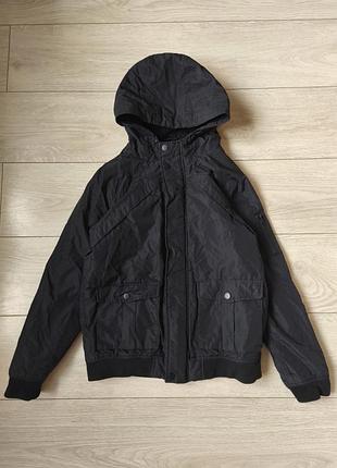 Ветронепродуваемая осенняя куртка бомбер летом 12-13 лет.