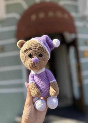 Вязаная игрушка мишка