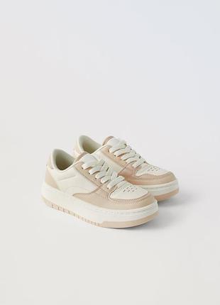 Нові кросівки zara