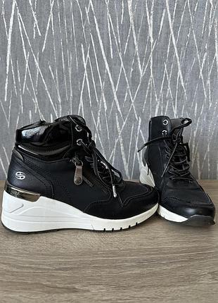 Кросівки високі демісезон