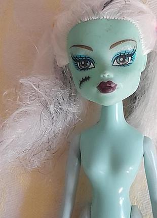 Кукла монстер хай
фрэнки штейн