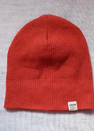 Акриловая шапка от decathlon wedze.