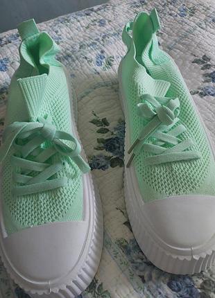 Кредит жіночі 41 розмір