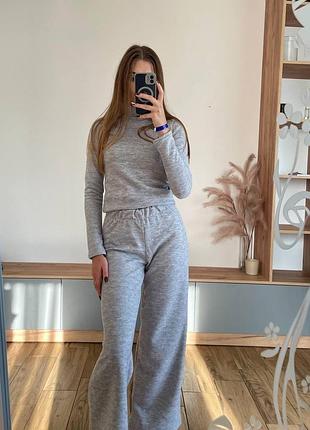 Костюм з гольфом