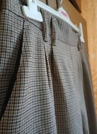 Стильные женские брюки.