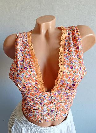 Топ короткий, цветочный принт.