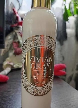 Молочко для тела "romance vanilla &amp; patchouli"
vivian gray