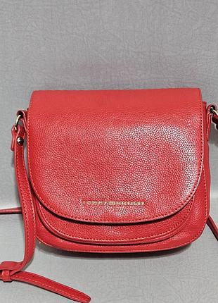 Кожаная кросс боди сумка Tommy hilfiger