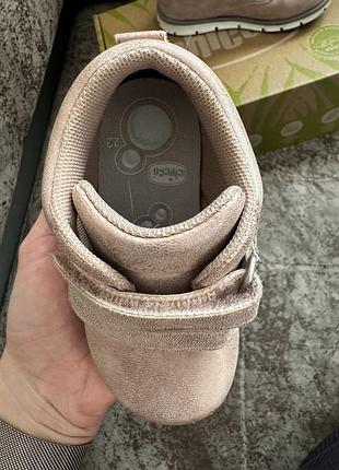 Дитячі демісезонні черевики chicco 6