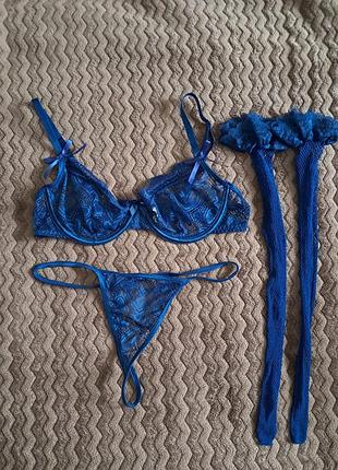 Комплект белья + чулки