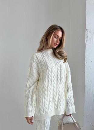 Костюм жіночий