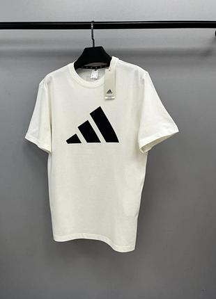 Футболка чоловіча adidas