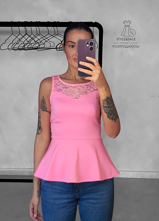 😍 розовая праздничная блузка с баской кружевная s 44