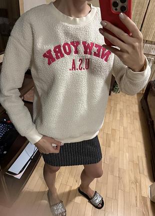 Великий пакет з одягом