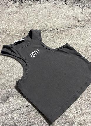 Топ з надписом