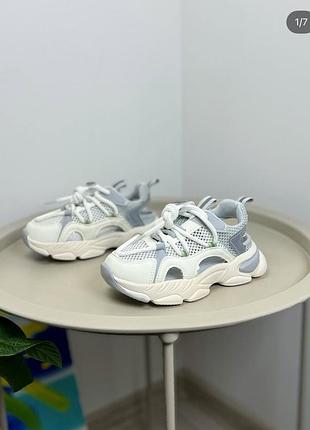 Босоніжки дитячі нові