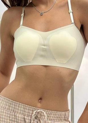 Безшовний бюстгальтер
