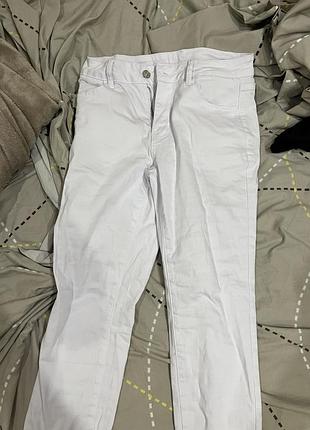 Джинси жіночі білі з середньою посадкою