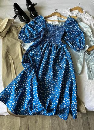 Синя сукня у квіти селянка