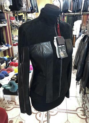 Шкіряно замшева куртка,на стійку комбінована