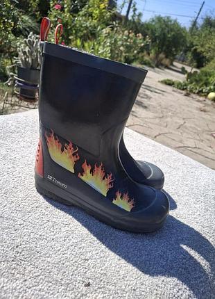 Детские резиновые сапоги