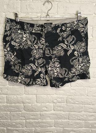 Фирменные хлопковые шорты