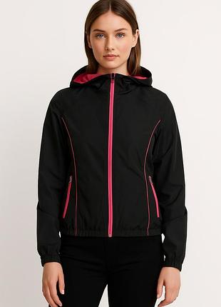 Вітрівка куртка жіноча спортивна чорна з капюшоном р.xs-s
