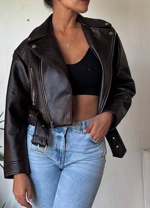 Женская кожаная косуха в стиле (черный, шоколад)