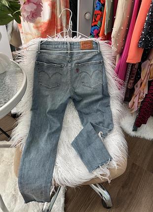 Шикарні трендові джинси🤤 🏷️levie’s  стан—в ідеальному стані❕ розмір—с