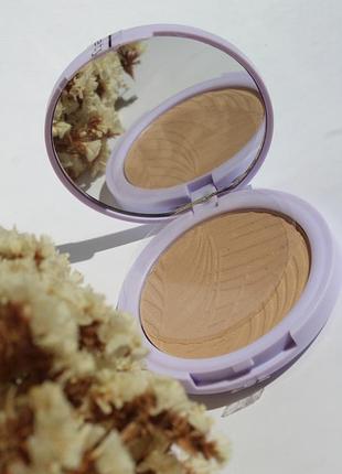Компактная фиксирующая польская пудра hean feel natural